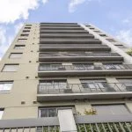 Fachada vista de baixo do Vintage Senior Residence na Avenida Lageado, Petrópolis, Porto Alegre